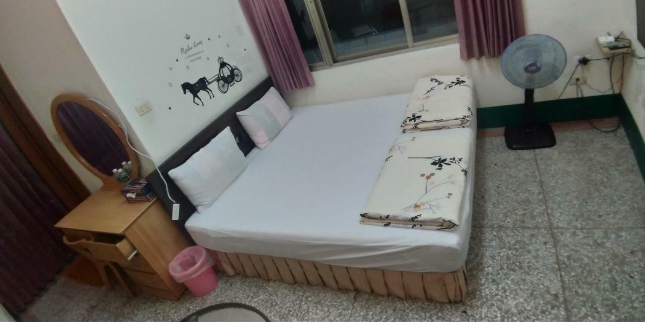 Sun Wu Homestay Dawu Exterior foto